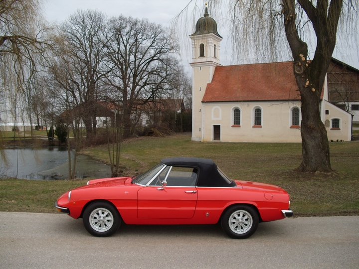 Alfa Romeo Spider