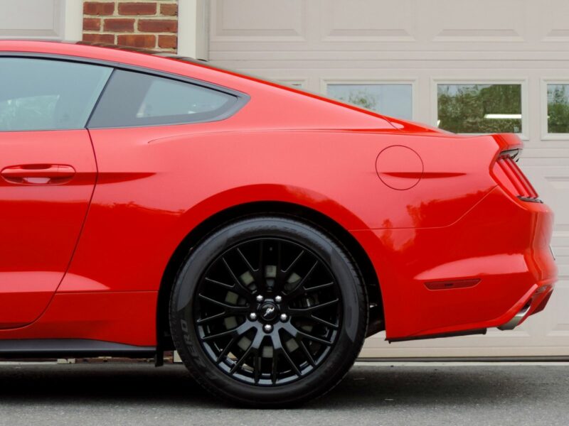 Ford Mustang GT Fastback V8