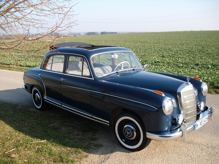 Mercedes Benz 220 S Ponton