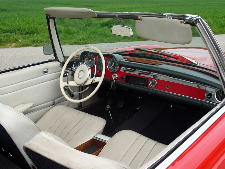 Mercedes 230 SL