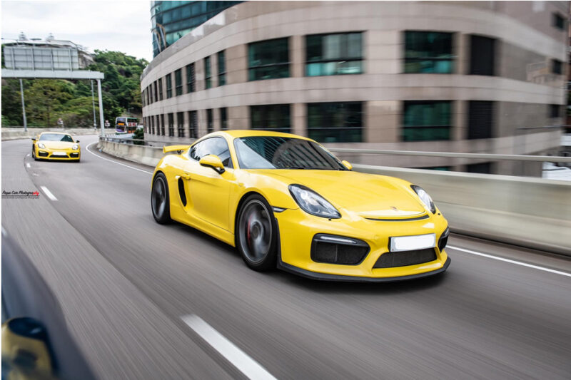 Porsche Cayman GT4