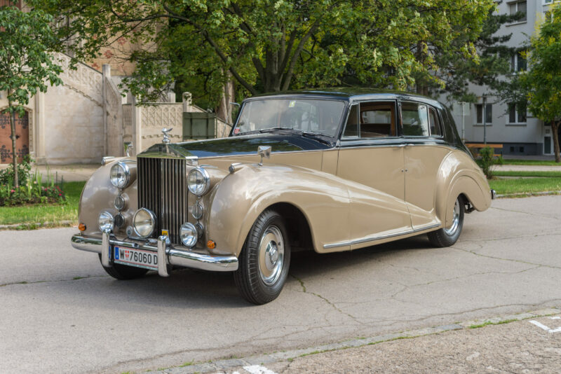 Rolls Royce Silver Wraith