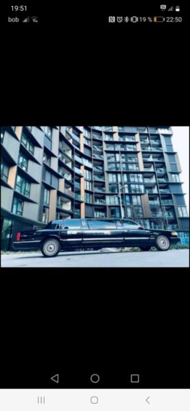 Lincoln town car Stretch Limo